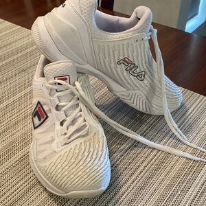Fila White Tennis Axilus Sneakers with Red and Blue Details size 8.5